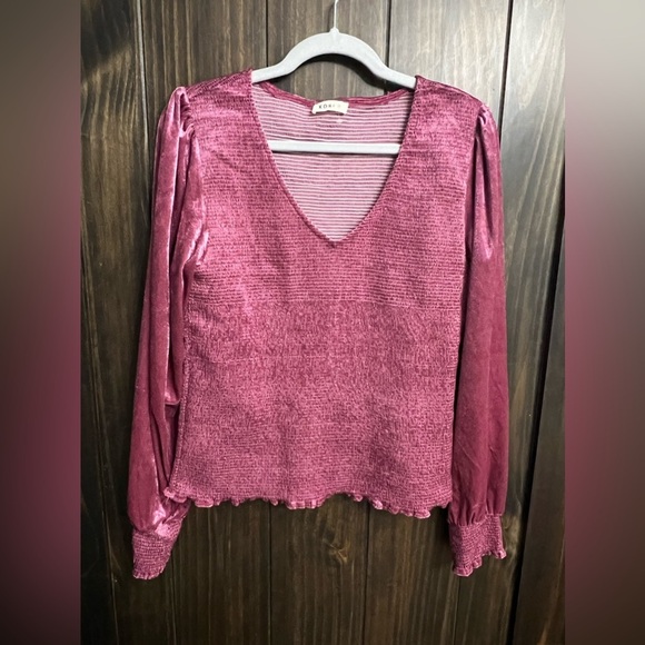 Velvet V-Neck Blouse w/ Peasant Sleeves-Size:Medium - Picture 6 of 11